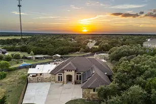 321 Sarahs Ln, Liberty Hill, TX 78642 - Photo 30