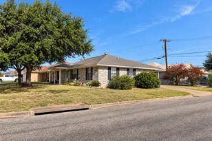 111 Larabie Cove, Giddings, TX 78942 - Photo 2