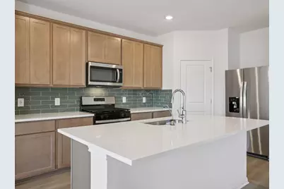 801 Universal Drive, Hutto, TX 78634 - Photo 4