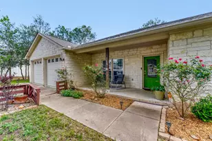 115 Mokulua Ln, Bastrop, TX 78602 - Photo 4