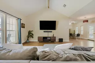 115 Mokulua Ln, Bastrop, TX 78602 - Photo 6