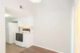1013 Fieldwood Dr, Austin, TX 78758 - Photo 10