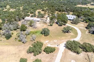 2010 Co Rd 233, Florence, TX 76527 - Photo 34