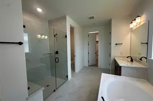 473 Sage Thrasher Cir, Dripping Springs, TX 78620 - Photo 10