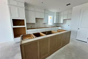 473 Sage Thrasher Cir, Dripping Springs, TX 78620 - Photo 2