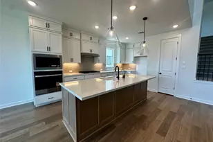 473 Sage Thrasher Cir, Dripping Springs, TX 78620 - Photo 2