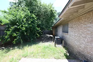 2303 Western Trails Blvd, Austin, TX 78745 - Photo 14