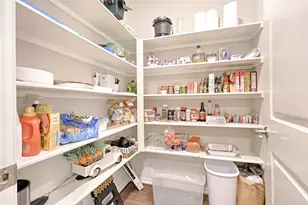 206 E Hinton Rd, Weimar, TX 78962 - Photo 8