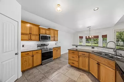 100 Quarry Springs Drive, San Marcos, TX 78666 - Photo 8