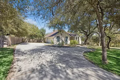 100 Quarry Springs Drive, San Marcos, TX 78666 - Photo 2