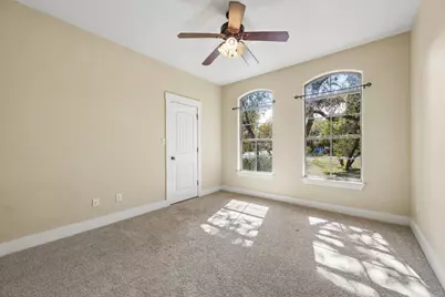 100 Quarry Springs Drive, San Marcos, TX 78666 - Photo 16