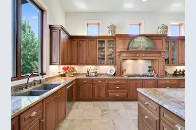 27206 Waterfall Hill Parkway, Spicewood, TX 78669 - Photo 16