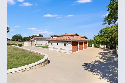 27206 Waterfall Hill Parkway, Spicewood, TX 78669 - Photo 4