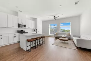 1811 Webberville Rd, Austin, TX 78721 - Photo 2
