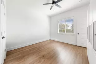 1811 Webberville Rd, Austin, TX 78721 - Photo 12