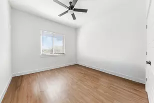 1811 Webberville Rd, Austin, TX 78721 - Photo 16