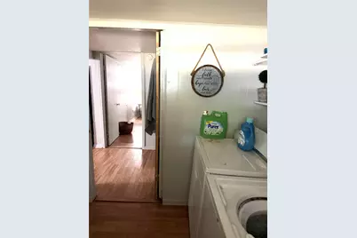 621 S Commerce Street, Lockhart, TX 78644 - Photo 10