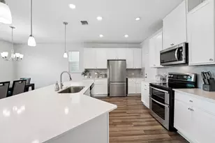 113 Uncle Billy Wy, Jarrell, TX 76537 - Photo 4