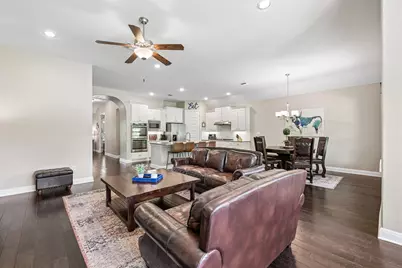 1016 Telling Wind, Liberty Hill, TX 78642 - Photo 8