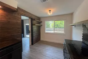 322 McClendon Dr, Elgin, TX 78621 - Photo 12