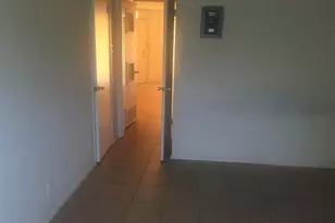 2610 Salado St, Austin, TX 78705 - Photo 4