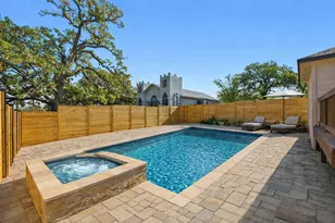 1199 Coleto St, Austin, TX 78702 - Photo 18