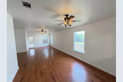 339 Oxford Drive, Kyle, TX 78640 - Photo 2