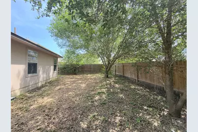 339 Oxford Drive, Kyle, TX 78640 - Photo 14