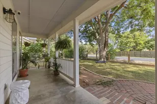 904 Spring St, Bastrop, TX 78602 - Photo 12