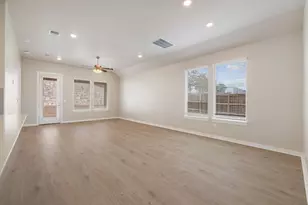 309 Barton Run Dr, Georgetown, TX 78628 - Photo 6