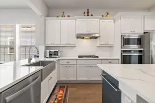 1174 Grant Wood Ave, Dripping Springs, TX 78619 - Photo 16