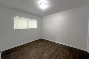 1037 E 44th St, Austin, TX 78751 - Photo 6