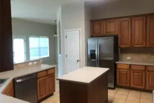 913 Rochester Castle Way, Pflugerville, TX 78660 - Photo 10