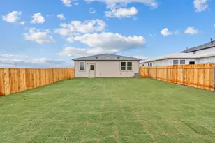 325 Sullivan Way, Elgin, TX 78621 - Photo 18