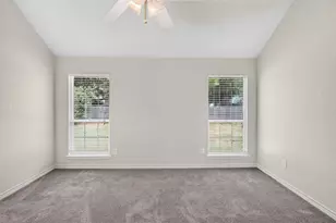 1512 Shadow Walk, Lockhart, TX 78644 - Photo 22