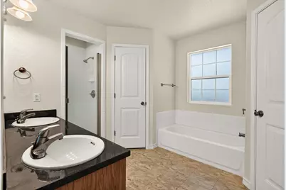 1512 Shadow Walk, Lockhart, TX 78644 - Photo 24