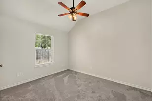 1512 Shadow Walk, Lockhart, TX 78644 - Photo 18