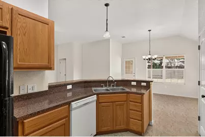 1512 Shadow Walk, Lockhart, TX 78644 - Photo 12