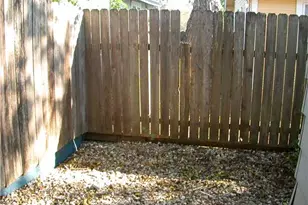 630 Maiden Ln, Austin, TX 78705 - Photo 12