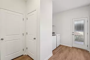 117 Maple Hedge Rd, Hutto, TX 78634 - Photo 10