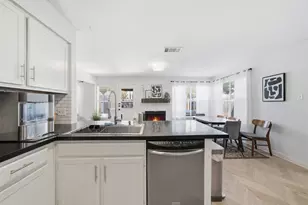 12906 Humphrey Dr, Austin, TX 78729 - Photo 10