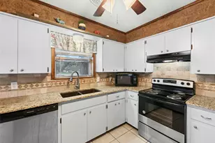 110 Island Lodges Ln, Buchanan Dam, TX 78609 - Photo 10