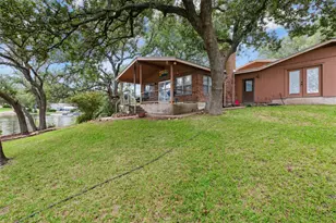 110 Island Lodges Ln, Buchanan Dam, TX 78609 - Photo 4