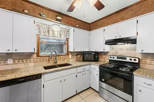 110 Island Lodges Ln, Buchanan Dam, TX 78609 - Photo 10