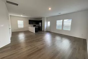 100 Tugboat Annie Wy, Jarrell, TX 76537 - Photo 4