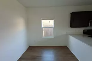 100 Tugboat Annie Wy, Jarrell, TX 76537 - Photo 4