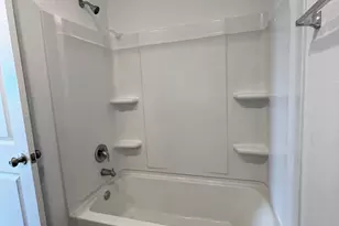 100 Tugboat Annie Wy, Jarrell, TX 76537 - Photo 18