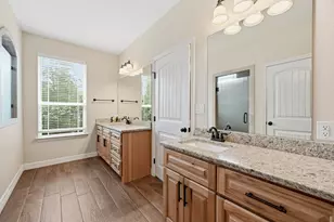 202 Cedar Hills Dr, Elgin, TX 78621 - Photo 18