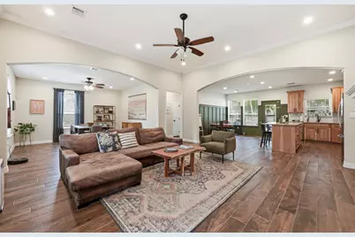 202 Cedar Hills Drive, Elgin, TX 78621 - Photo 8