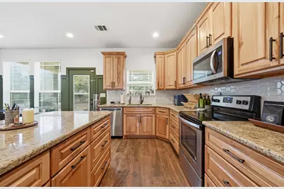 202 Cedar Hills Drive, Elgin, TX 78621 - Photo 10